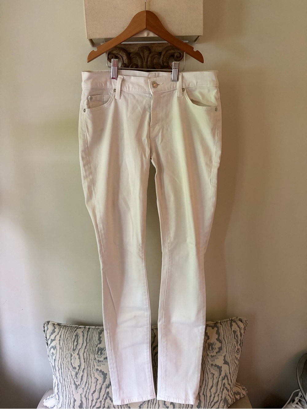 7 For All Mankind White Women’s Straight Jeans